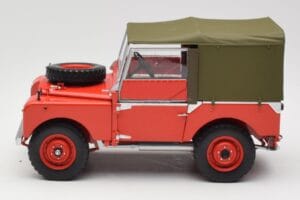 Land Rover 88 Series I Rouge Minichamps 1:18 150168910 Métal — image 4 sur 8