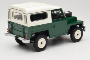 Land Rover Lightweight Series III Hard Top Vert Foncé BoS Models 1:18 BOS355 Résine — image 2 sur 6