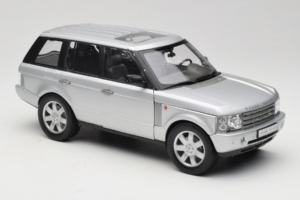Land Rover Range Rover L322 Argent Welly 1:18 12536W Métal — image 6 sur 8