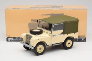 Land Rover Series I 88 Sand Beige Mat Minichamps 1:18 150168905 Métal — image 8 sur 8