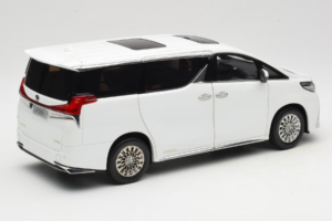 Lexus LM300h White Pearl Kyosho 1:18 08963WP Métal — image 3 sur 8