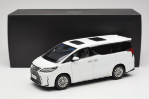 Lexus LM300h White Pearl Kyosho 1:18 08963WP Métal — image 8 sur 8