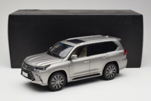 Lexus LX570 Sonic Titane Kyosho 1:18 08955T Métal — image 8 sur 8
