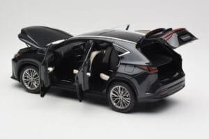 Lexus NX450h+ AZ20 Noir Kyosho 1:18 08968GBK Résine — image 5 sur 8