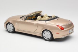 Lexus SC430 Beige Maisto 1:18 31629 Métal — image 7 sur 8