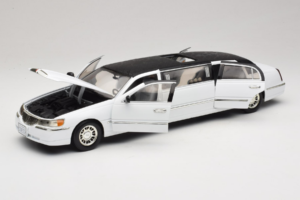 Lincoln Limousine Blanc Sun Star 1:18 1260 Métal — image 2 sur 8