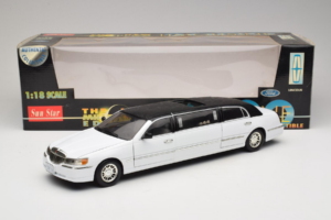 Lincoln Limousine Blanc Sun Star 1:18 1260 Métal — image 8 sur 8