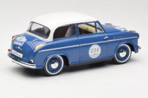 Lloyd Alexander TS #234 Bleu Revell 1:18 08463 Métal — image 3 sur 8