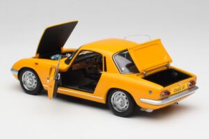 Lotus Elan S/E Racing Jaune AUTOart 1:18 75352 Métal — image 5 sur 8