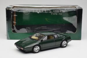 Lotus Esprit S1 Vert AUTOart 1:18 75302 Métal — image 8 sur 8