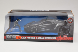 Lykan HyperSport Black Panther Avec Figurine Metals Diecast 1:24 99723 Métal