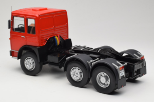 MAN 16304 F7 Rouge Road Kings 1:18 RK180053 Métal — image 7 sur 8