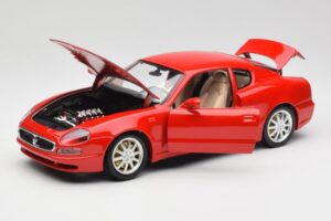 Maserati 3200 GT Rosso Mondiale Bburago 1:18 3341-M1 Métal — image 2 sur 8