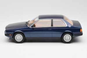 Maserati Biturbo Coupe Bleu Foncé Métallisé Minichamps 1:18 107123500 Métal — image 3 sur 6