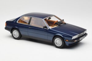 Maserati Biturbo Coupe Bleu Foncé Métallisé Minichamps 1:18 107123500 Métal — image 4 sur 6