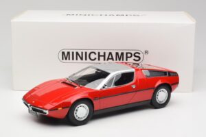 Maserati Bora Rouge & Argent Minichamps 1:18 107123721 Résine — image 6 sur 6