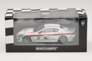 Maserati GranTurismo MC GT4 #12 Sperati / La Mazza Maserati MC 2010 Minichamps 1:43 400101212 Métal — image 5 sur 5