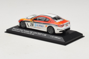 Maserati GranTurismo MC GT4 #28 Smurra / Piancastelli Maserati MC 2010 Minichamps 1:43 400101228 Métal — image 3 sur 5