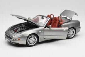 Maserati 4200 GT Spyder Gris Bburago 1:18 18-12019 Métal — image 2 sur 8