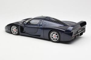 Maserati MC12 Road Car Bleu Metallic AUTOart 1:18 75802 Métal — image 7 sur 8
