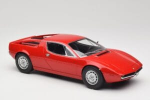 Maserati Merak Rouge Minichamps 1:18 107123761 Résine — image 4 sur 6
