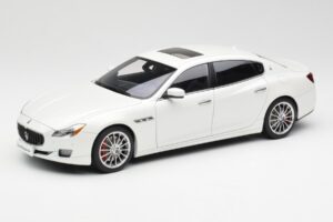 Maserati Quattroporte VI GTS Alpine Blanc AUTOart 1:18 75808 Métal