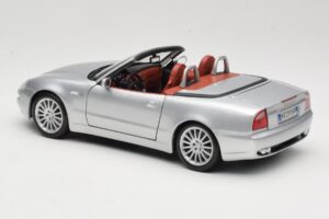 Maserati Spyder Argent Maisto 1:18 31667 Métal — image 7 sur 8