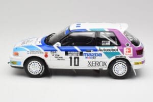 Mazda 323 GTX #10 T. Makinen / S. Harjanne 1000 Lakes Rally 1991 Otto 1:18 OT1099 Résine — image 3 sur 6