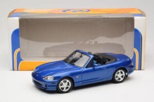 Mazda MX-5 NA 10th Anniversary Blue Metallic Gate 1:18 01071 Métal — image 8 sur 8