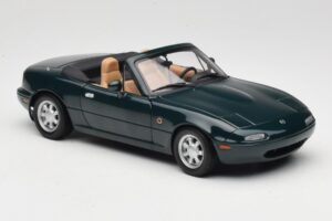 Mazda MX-5 NA Emerald Green Gate 1:18 01017 Métal — image 6 sur 8