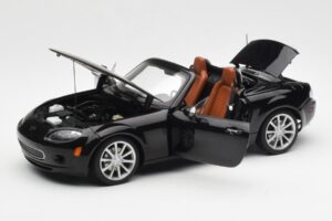 Mazda MX-5 NC Roadster Retractable Hardtop US Spec Noir AUTOart 1:18 75971 Métal — image 2 sur 10