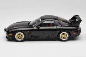 Mazda RX-7 FD Tuned Version Brilliant Black AUTOart 1:18 75968 Métal — image 4 sur 8