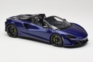 McLaren Artura Spider Violet GT Spirit 1:18 GT515 Résine — image 4 sur 6