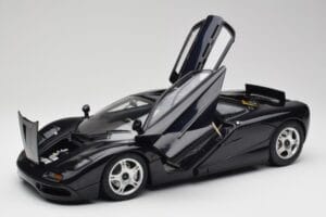 McLaren F1 Blue Metallic Minichamps 1:12 530133130 Métal — image 2 sur 8