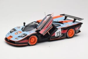 McLaren F1 GTR #39 Gulf R. Bellm / A. Gilbert / M. Sekiya 24 Hours of Le Mans 1997 UT Models 1:18 39725 Métal — image 2 sur 8