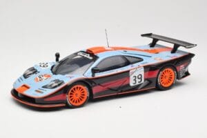 McLaren F1 GTR #39 Gulf R. Bellm / A. Gilbert / M. Sekiya 24 Hours of Le Mans 1997 UT Models 1:18 39725 Métal