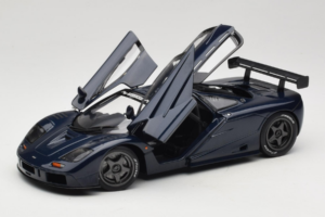 McLaren F1 GTR Le Mans Edition Violet UT Models 1:18 MCLAREN001 Métal — image 2 sur 8
