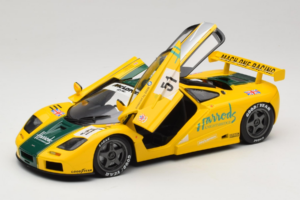 McLaren F1 GTR #51 Mach One Racing Le Mans 1995 UT Models 1:18 530151851 Métal — image 2 sur 8