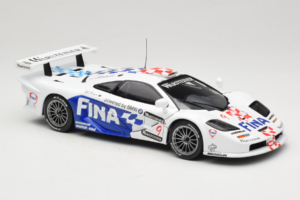 McLaren F1 GTR #9 P. Kox / R. Ravaglia FIA GT Championship 1997 UT Models 1:18 39711 Métal — image 6 sur 8