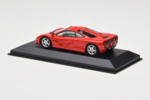 McLaren F1 Rouge Minichamps 1:43 433133438 Métal — image 3 sur 4