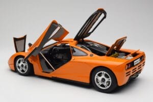 McLaren F1 Orange Minichamps 1:12 530133131 Métal — image 6 sur 9