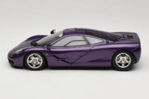 McLaren F1 Violet LCD 1:18 LCD18014-PU Métal — image 4 sur 8