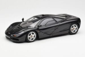 McLaren F1 Road Car Noir AUTOart 1:18 76002 Métal