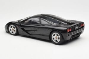 McLaren F1 Road Car Noir AUTOart 1:18 76002 Métal — image 7 sur 8