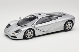 McLaren F1 Argent UT Models 1:18 530133180 Métal
