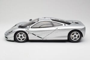 McLaren F1 Argent Minichamps 1:12 530133129 Métal — image 4 sur 8