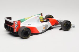 McLaren MP4/8 Ford #8 A. Senna Winner Australian GP 1993 Minichamps 1:18 540933838 Métal — image 2 sur 7