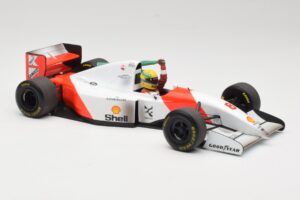 McLaren MP4/8 Ford #8 A. Senna Winner Australian GP 1993 Minichamps 1:18 540933838 Métal — image 5 sur 7