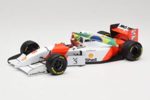 McLaren MP4/8 Ford #8 A. Senna Winner European GP Donington 1993 Minichamps 1:18 540931848 Métal