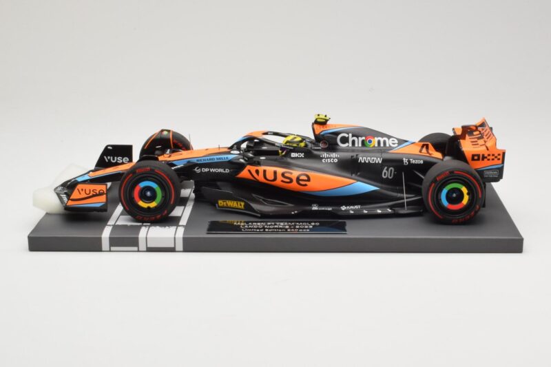 McLaren MCL60 #4 L. Norris F1 2023 Minichamps 1:18 537231804 Métal